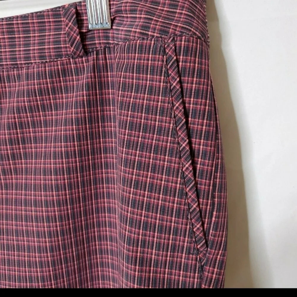 Cutter & Buck Plaid Bermuda Shorts Sz. 8